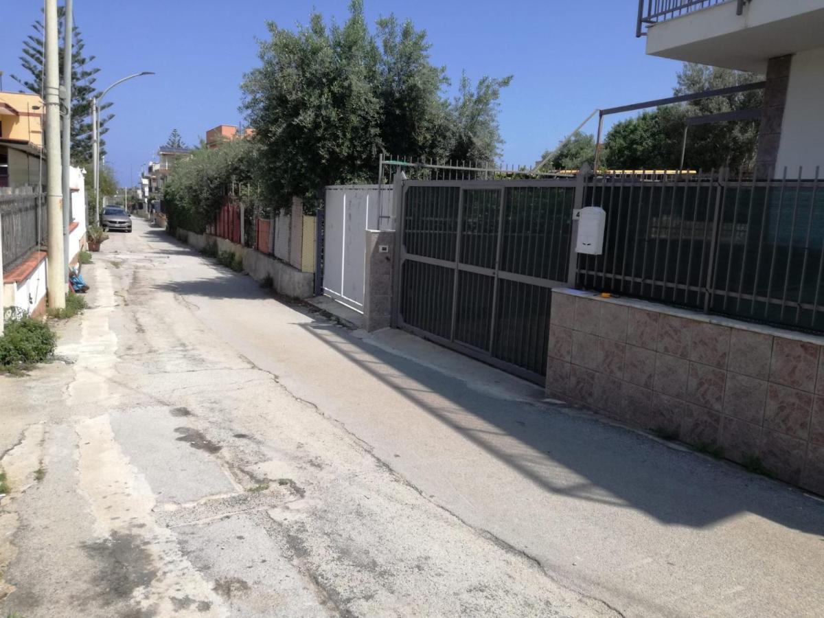 Villetta Spina Capaci Luaran gambar