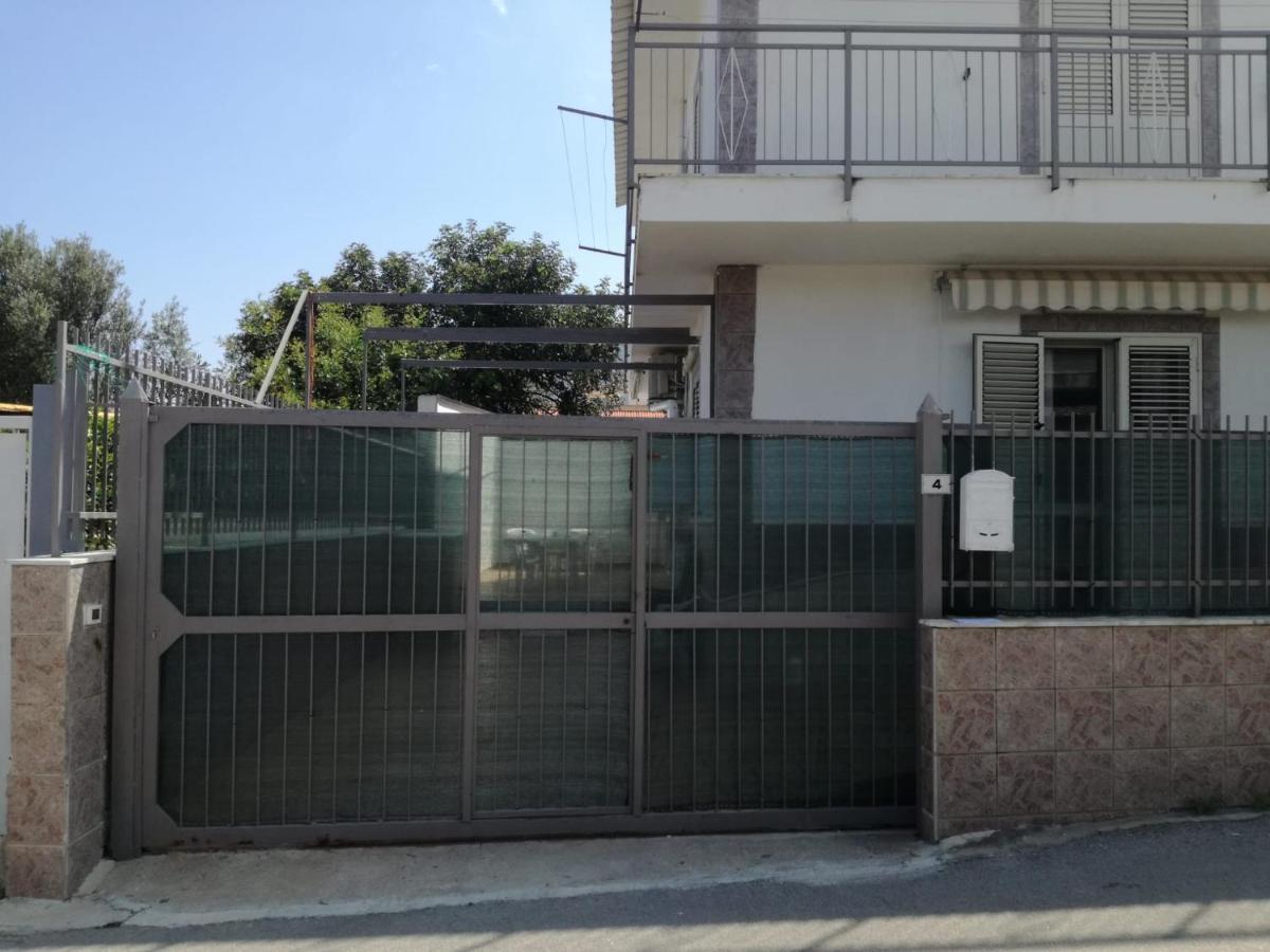 Villetta Spina Capaci Luaran gambar